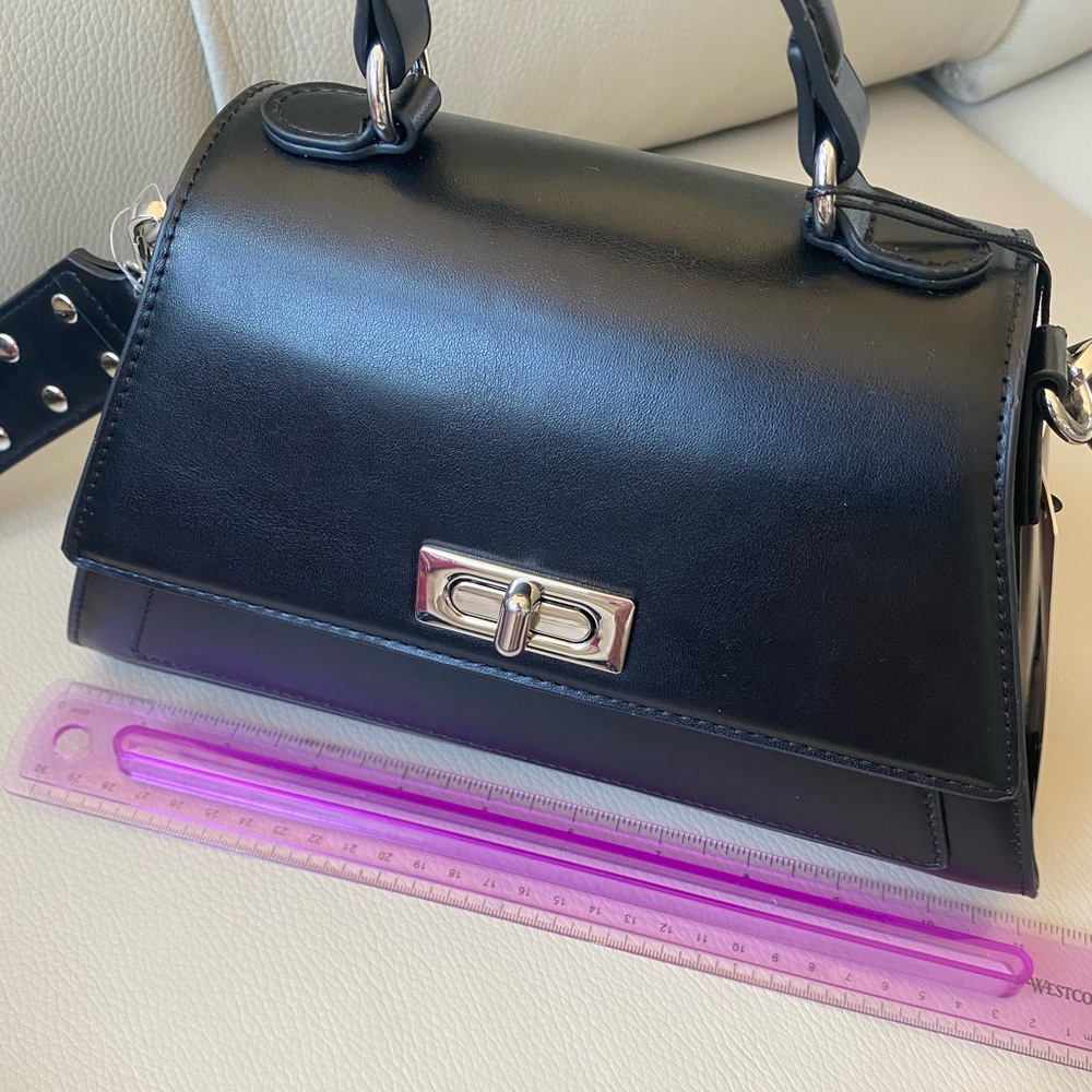 BCBGeneration bag 🖤 - Picture 6 of 10